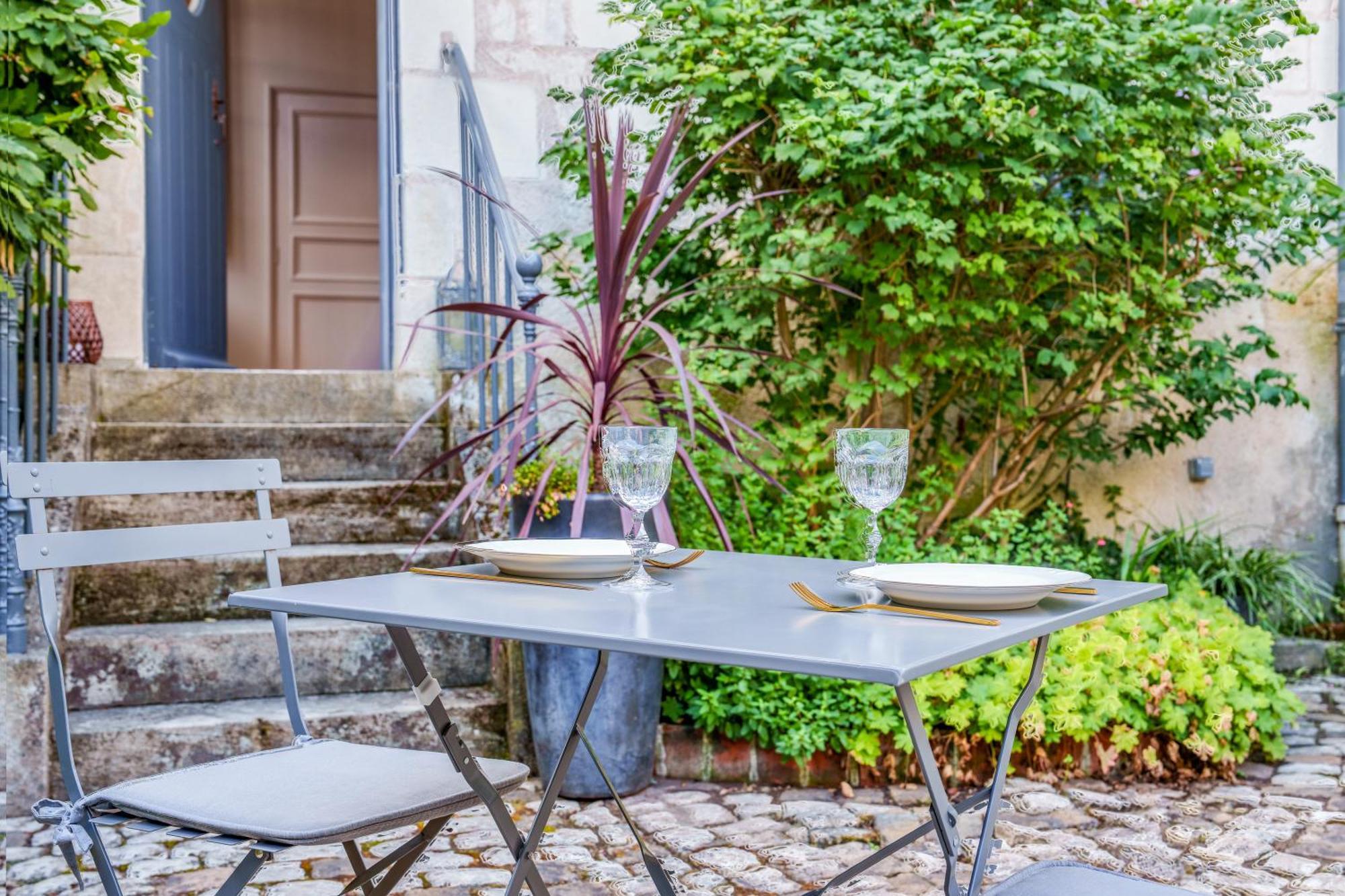 Appartement Raffine Vue Cathedrale, Jardin, Wifi Tours Buitenkant foto