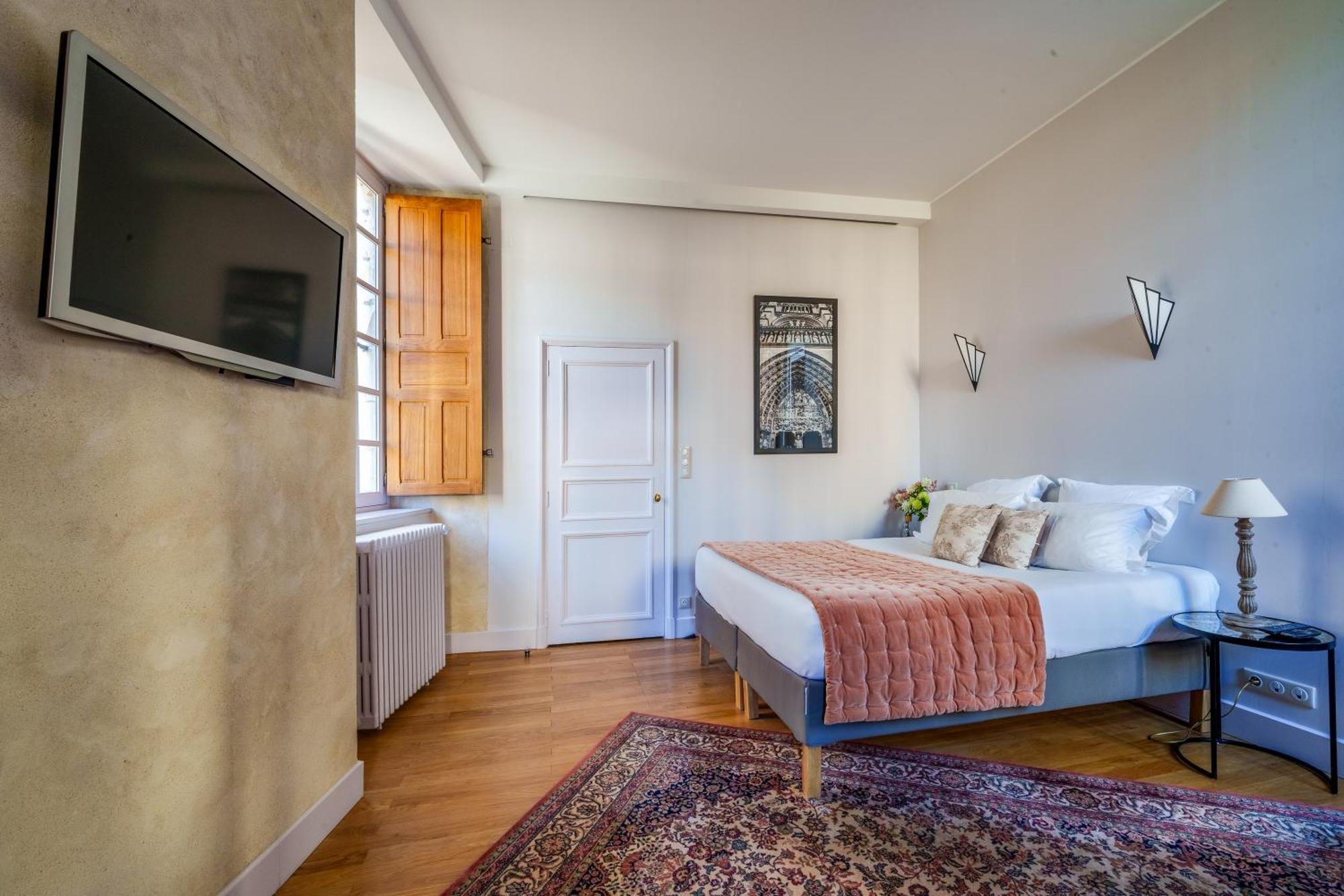 Appartement Raffine Vue Cathedrale, Jardin, Wifi Tours Buitenkant foto